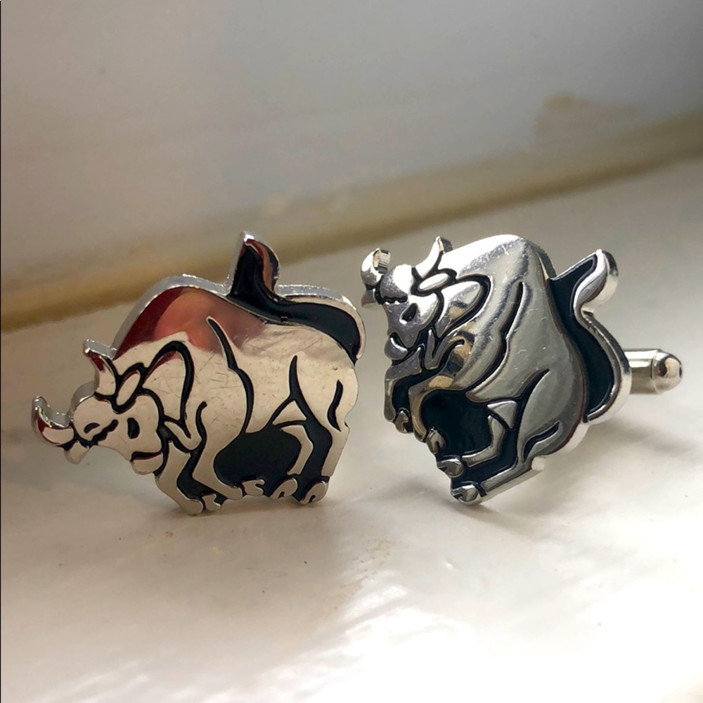 Cuff links